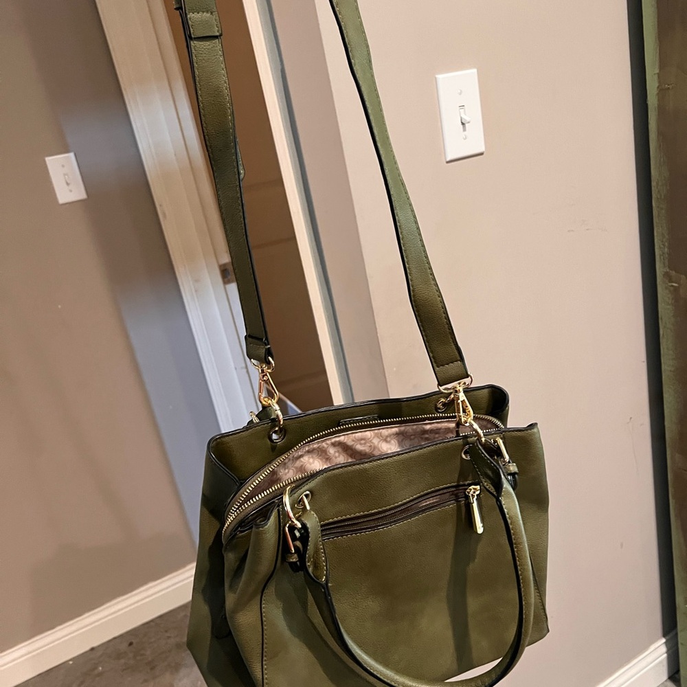 Charming Charlie Green Shoulder Bag